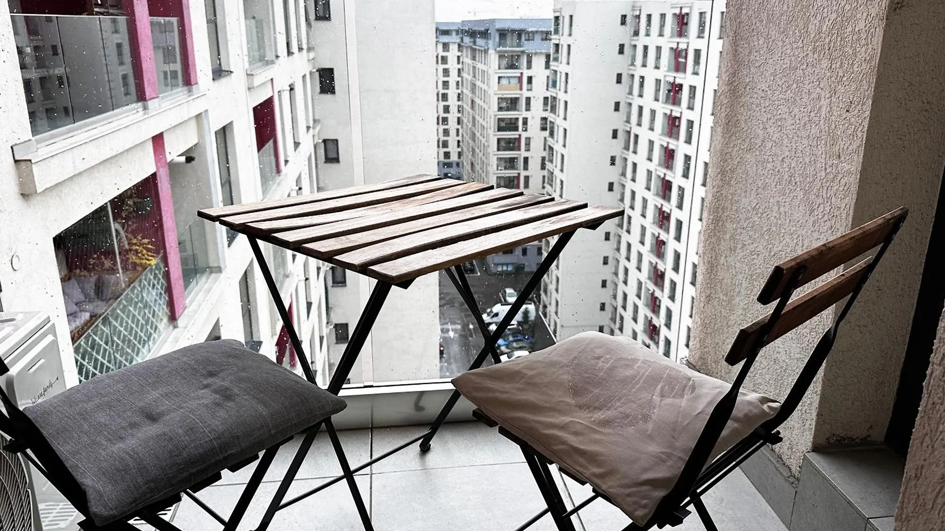 Smart Living Plaza Apartment Bucharest Romania