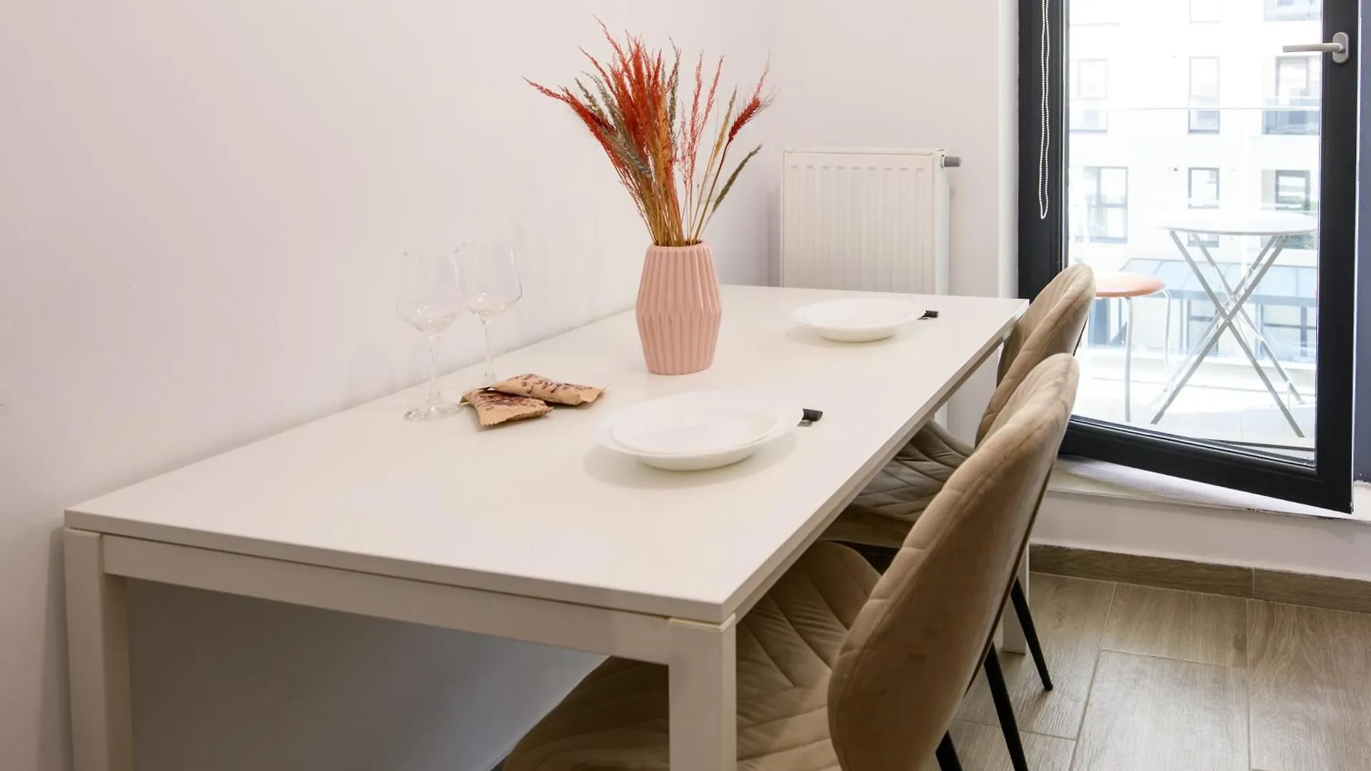 Smart Living Plaza Apartamento Bucareste