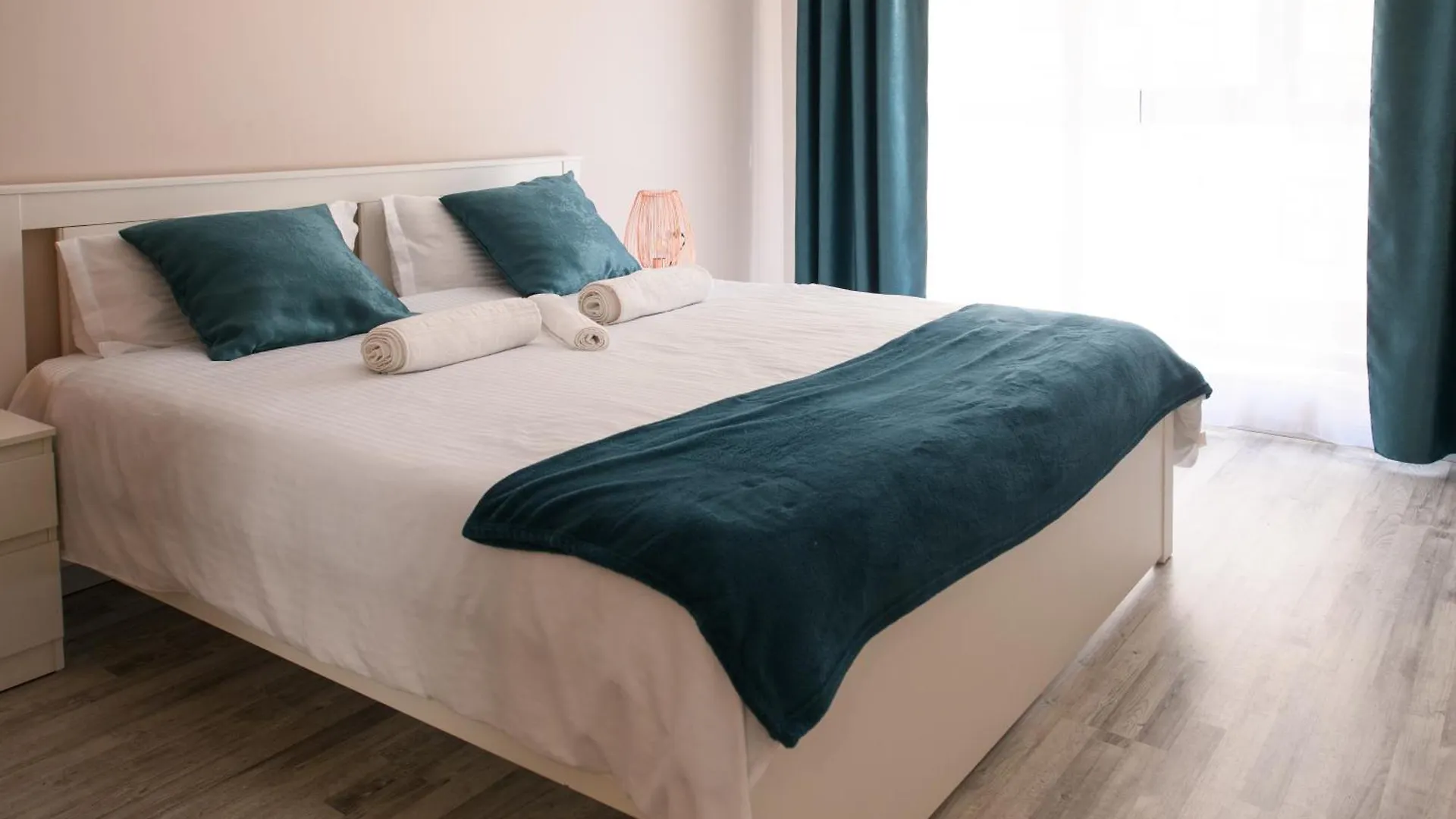 Smart Living Plaza Lägenhet Bukarest